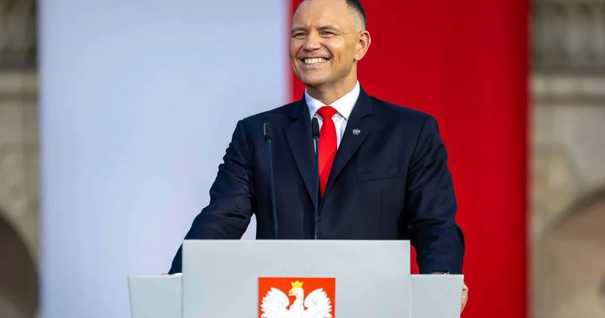 Президент Польщі Кароль Навроцький під час промови з нагоди річниці президентства