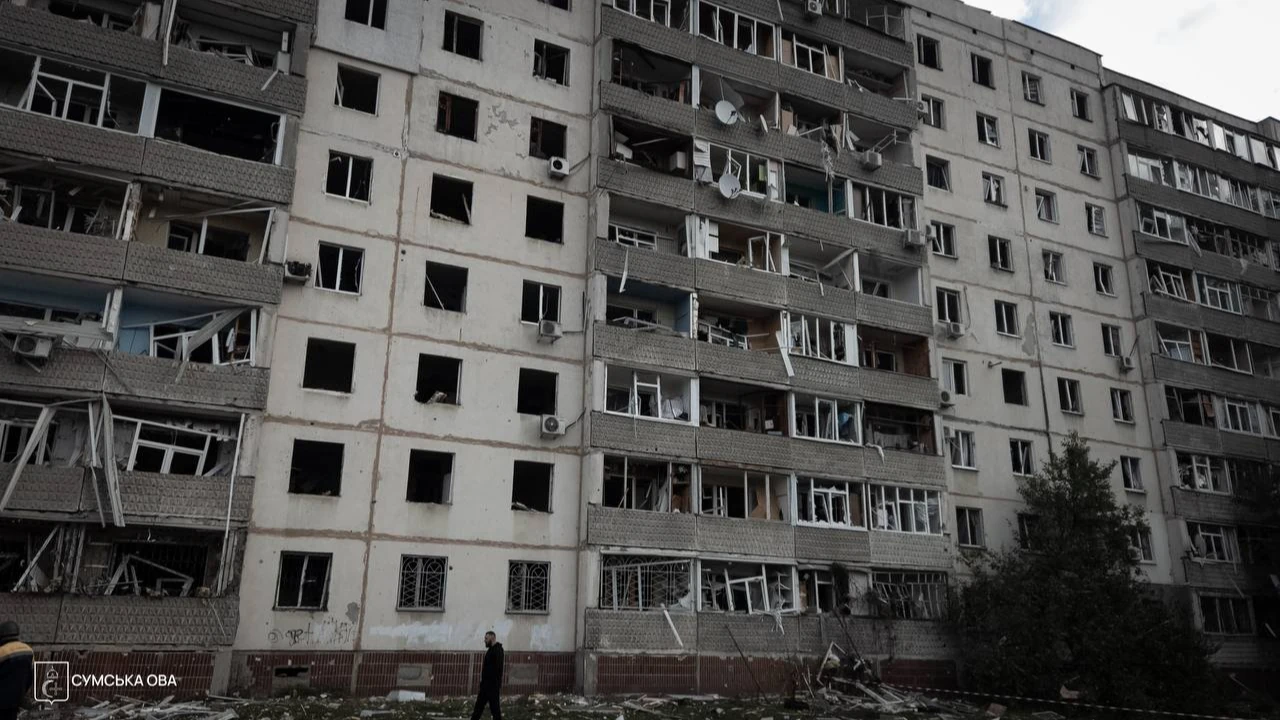 Хто повідомив про удар по Сумах 4 жовтня: роль ОВА, поліції та міськради